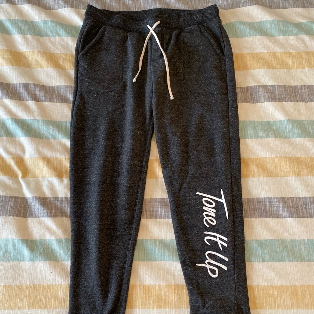 NEW Tone It Up Jogger XL